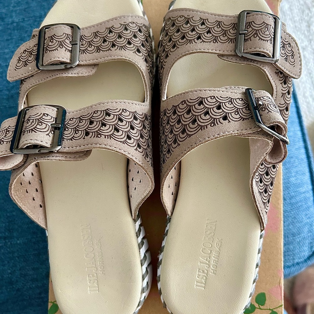 Ilse Jacobsen Tan Sandals with Perforated Straps